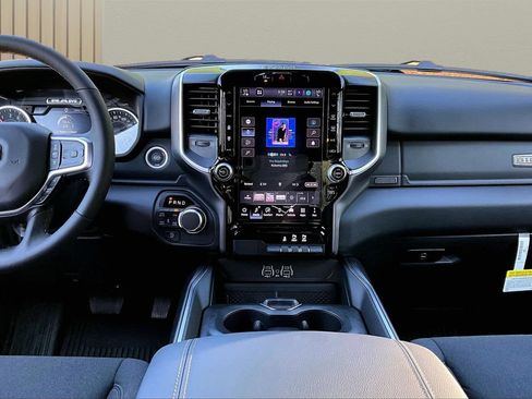 New 2026 RAM 1500 4x4 Crew Cab image 11
