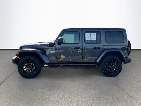 Certified 2025 Jeep Wrangler Unlimited Sahara w/ Safety Group AWD/4WD image 4