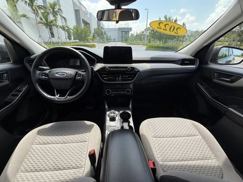 Used 2022 Ford Escape SE w/ Convenience Package FWD image 26