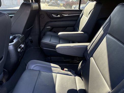 Used 2021 GMC Yukon XL Denali image 29