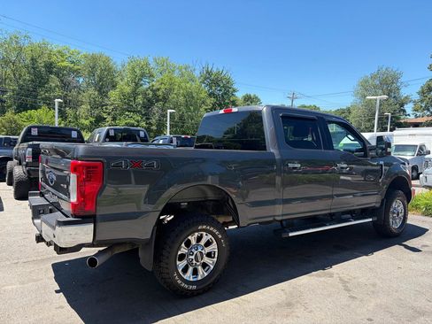Used 2019 Ford F250 XLT w/ XLT Premium Package AWD/4WD image 7