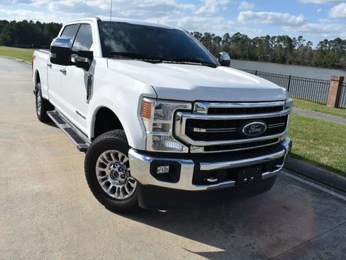 Used 2020 Ford F250 Lariat w/ Chrome Package image 5