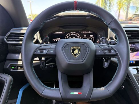 Used 2024 Lamborghini Urus Performante AWD/4WD image 30