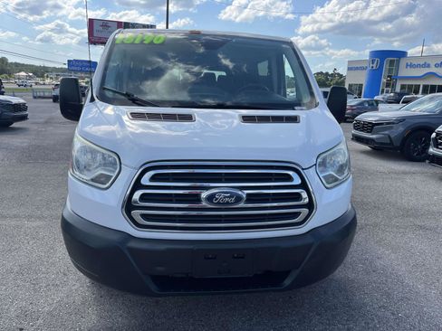 Used 2015 Ford Transit 150 XLT RWD image 2