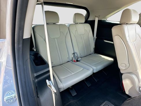 Certified 2025 Kia Sorento SX FWD image 26