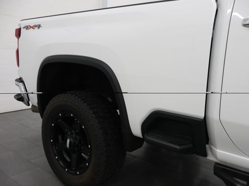 Used 2023 Chevrolet Silverado 2500 LTZ AWD/4WD image 26