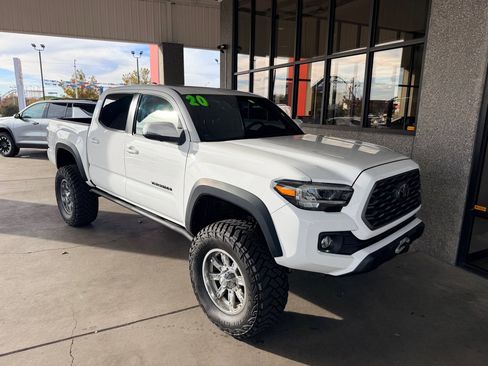 Used 2020 Toyota Tacoma TRD Off-Road image 44