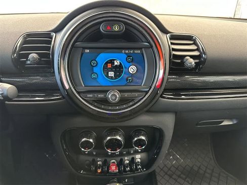 Used 2019 MINI Cooper Clubman S image 17