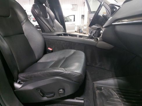 Used 2019 Volvo XC90 T6 Momentum AWD/4WD image 10