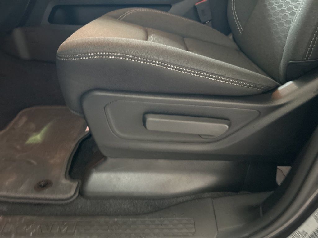 New 2025 RAM 1500 Tradesman AWD/4WD image 37