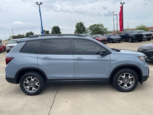 Used 2022 Honda Passport TrailSport image 8