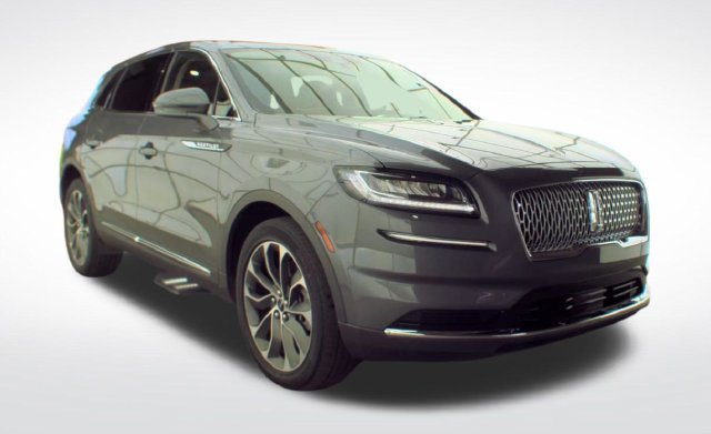 Used 2023 Lincoln Nautilus Reserve AWD/4WD image 10