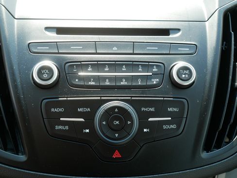 Used 2017 Ford Escape SE image 30