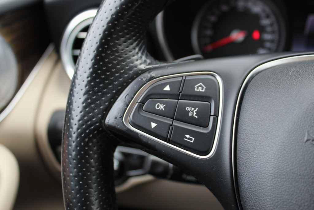 Used 2016 Mercedes-Benz GLC 300 4MATIC image 18