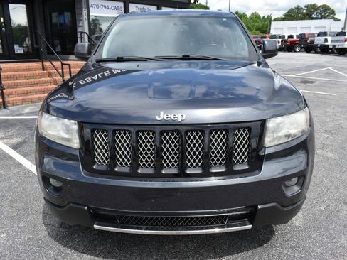 Used 2013 Jeep Grand Cherokee Altitude RWD image 3
