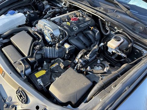 Used 2017 MAZDA MX-5 Miata RF Grand Touring w/ Appearance Package image 29