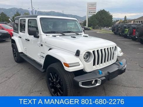 Used 2023 Jeep Wrangler Unlimited Sahara w/ Cold Weather Group AWD/4WD image 11