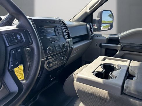 Used 2017 Ford F150 XLT RWD image 15