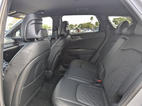 Certified 2025 Kia Sportage X-Line AWD/4WD image 17