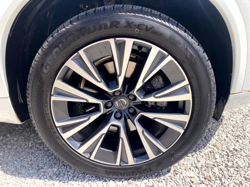 Used 2022 Volvo XC90 T6 Momentum w/ Climate Package AWD/4WD image 21