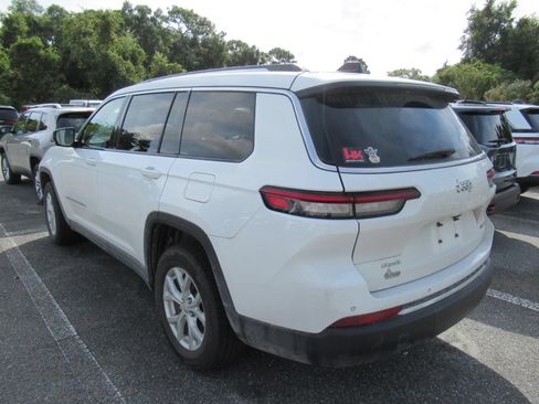 Used 2023 Jeep Grand Cherokee L Limited AWD/4WD image 3
