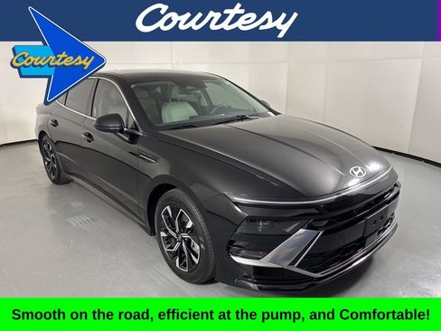 Used 2025 Hyundai Sonata SEL image 1