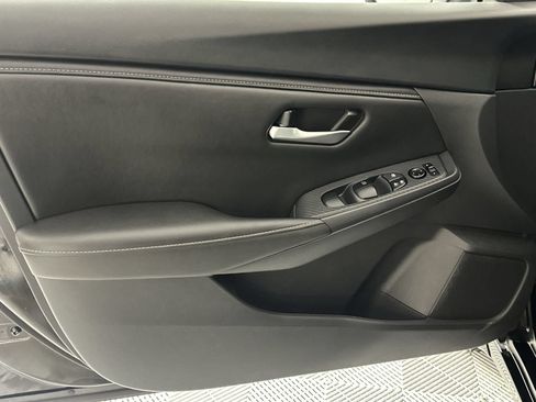 Certified 2025 Nissan Sentra SV FWD image 29