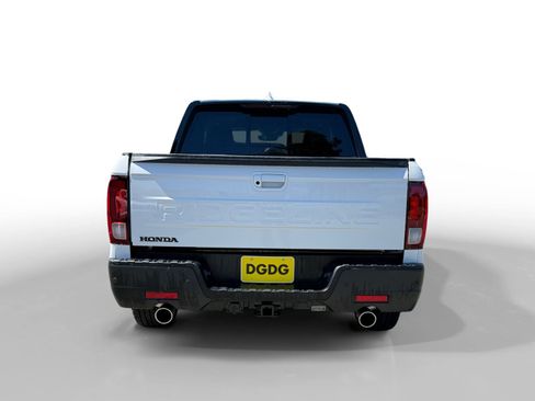 Used 2026 Honda Ridgeline Black Edition image 4