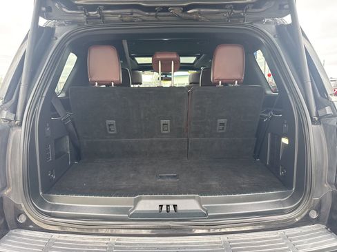 Used 2023 Ford Expedition Limited image 14