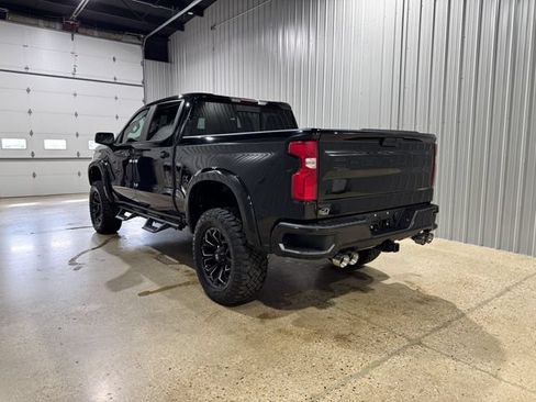 Used 2019 Chevrolet Silverado 1500 RST w/ All-Star Edition AWD/4WD image 3