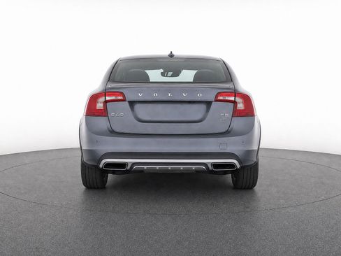 Used 2017 Volvo S60 T5 Cross Country Platinum AWD/4WD image 7