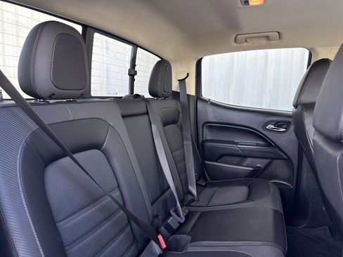 Used 2022 GMC Canyon AT4 image 42