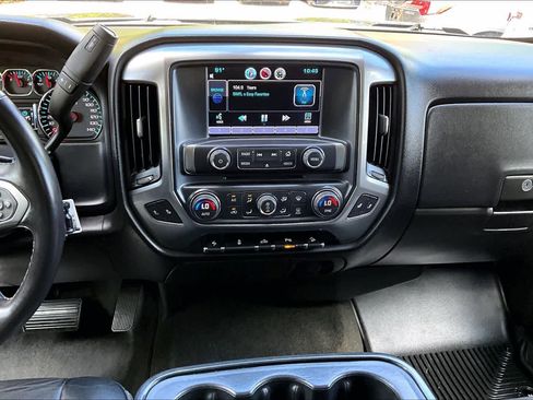 Used 2016 Chevrolet Silverado 1500 LT w/ Midnight Edition AWD/4WD image 7