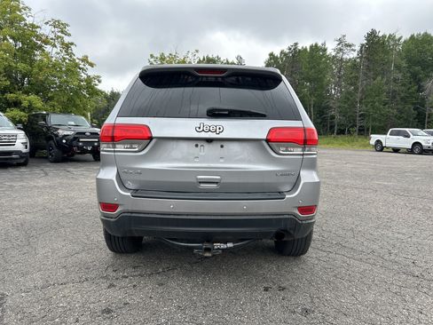 Used 2017 Jeep Grand Cherokee Laredo w/ Quick Order Package 23E AWD/4WD image 5