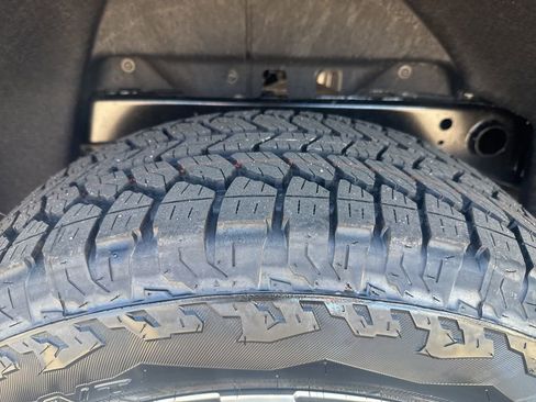 New 2026 GMC Canyon Denali image 34