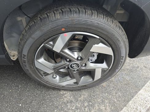 New 2026 Hyundai Venue SEL image 32