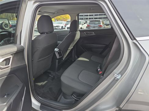 Certified 2025 Kia Sportage LX image 26