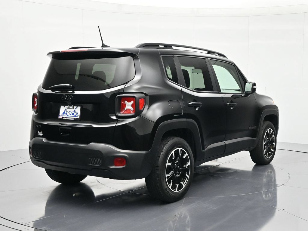 Used 2023 Jeep Renegade Latitude AWD/4WD image 5