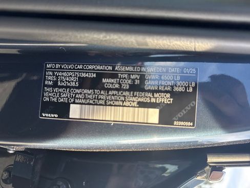 Certified 2025 Volvo XC90 T8 Ultra w/ Protection Package Premier image 34