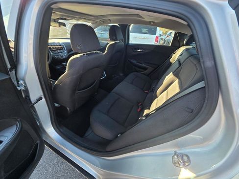 Used 2022 Chevrolet Malibu LT image 7