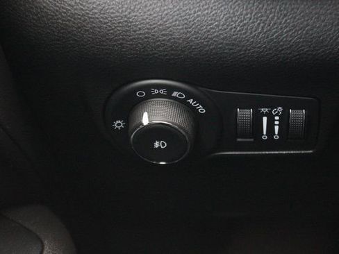 Used 2024 Jeep Compass Limited w/ High Altitude Package image 18