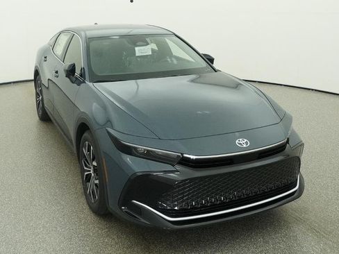 New 2026 Toyota Crown AWD/4WD image 8