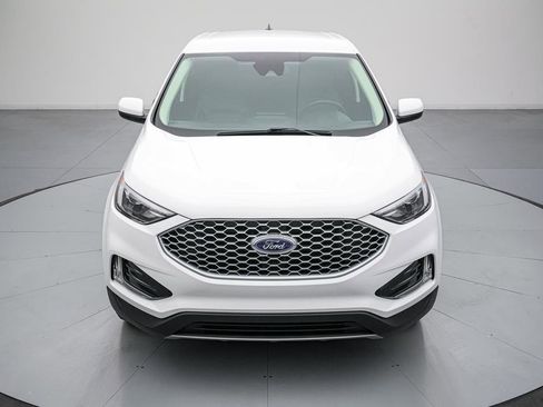 Certified 2024 Ford Edge SEL w/ Convenience Package image 9