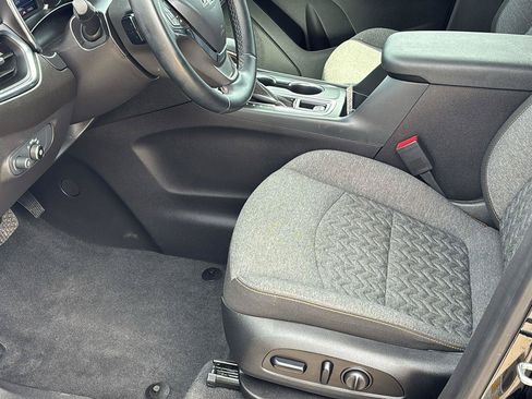 Certified 2023 Chevrolet Equinox LT FWD image 13