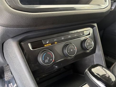 Used 2024 Volkswagen Tiguan Wolfsburg Edition image 28