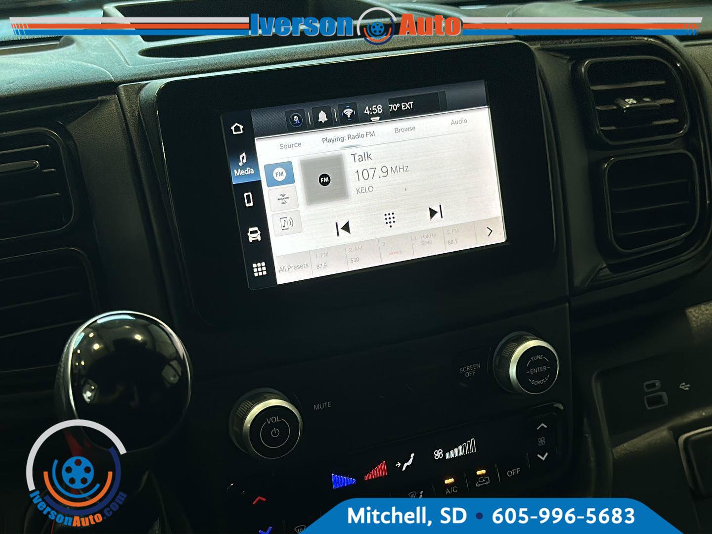 Used 2025 RAM ProMaster 2500 w/ Convenience Group FWD image 18