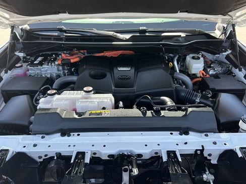 Used 2026 Toyota Sequoia Capstone AWD/4WD image 31