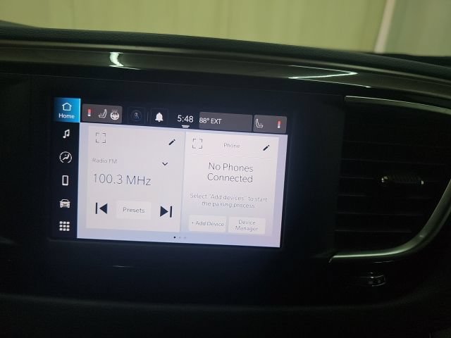 Used 2023 Chrysler Voyager LX FWD image 7