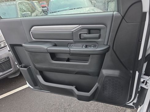 New 2026 RAM 2500 Tradesman AWD/4WD image 13