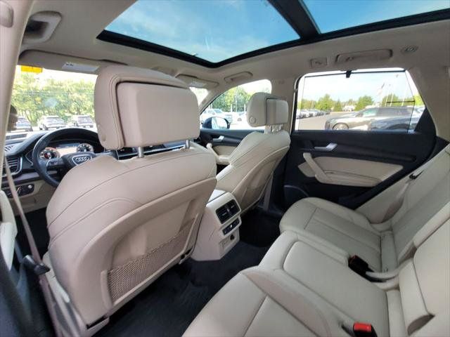 Used 2021 Audi Q5 e Prestige w/ Prestige Package AWD/4WD image 17